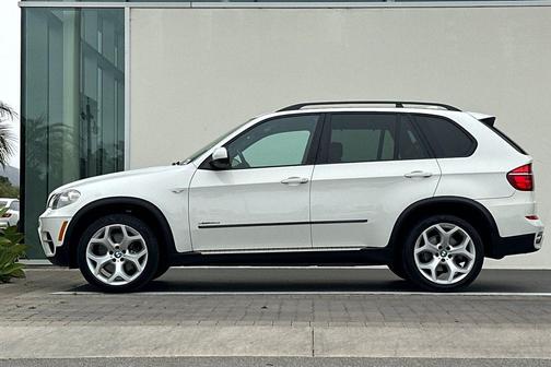 Alpine White 2012 BMW X5 xDrive35d