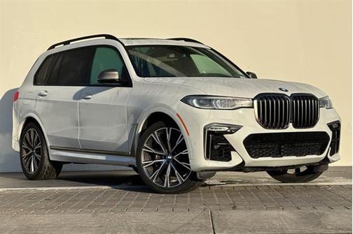 2021 BMW X7 M50i
