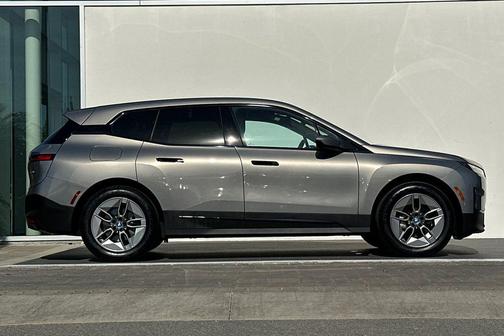 2023 BMW iX xDrive50