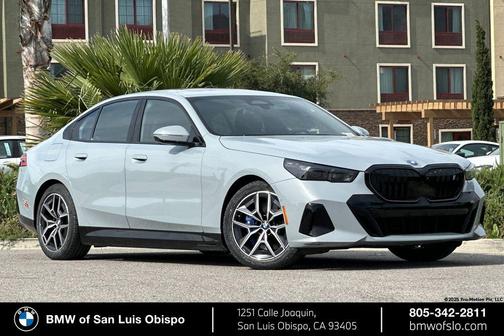 Brooklyn Grey Metallic 2024 BMW i5 eDrive40