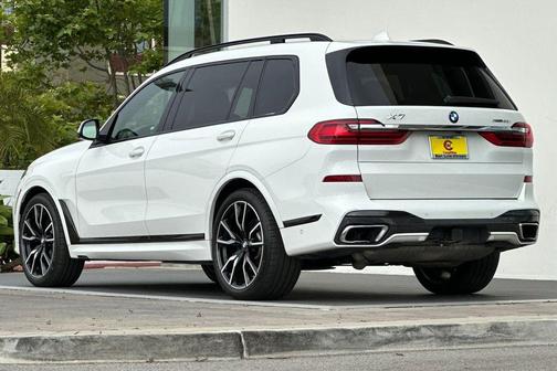 Alpine White 2019 BMW X7 xDrive50i