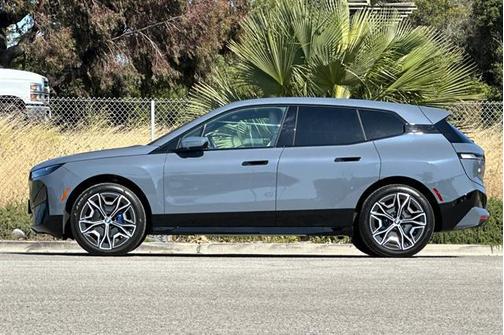 2025 BMW iX xDrive50