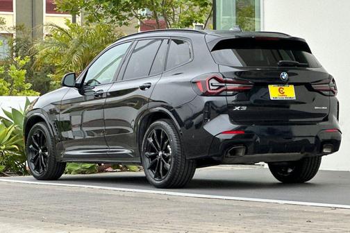 Black Sapphire Metallic 2023 BMW X3 sDrive30i