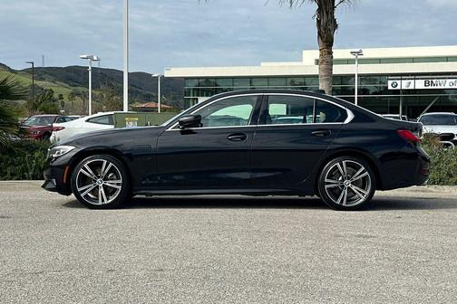 2021 BMW 330e 330e Sedan