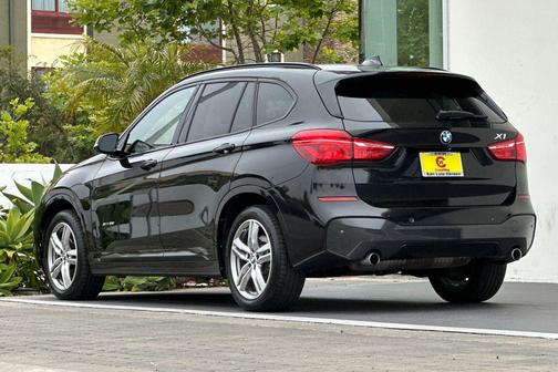 Black Sapphire Metallic 2017 BMW X1 sDrive28i