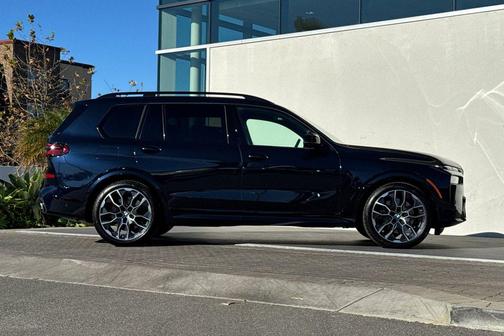 2026 BMW X7 M60i