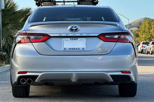 2024 Toyota Camry Hybrid SE