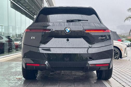 2026 BMW iX xDrive60