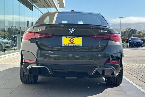 Dravit Grey Metallic 2026 BMW i4 Gran Coupe M60