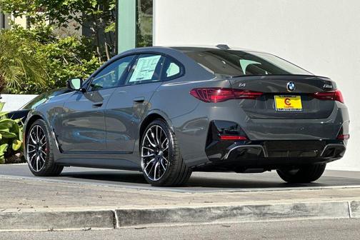 Dravit Grey Metallic 2026 BMW i4 Gran Coupe M60