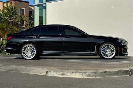 2022 BMW ALPINA B7 xDrive