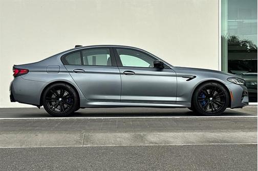 2022 BMW M5 Base
