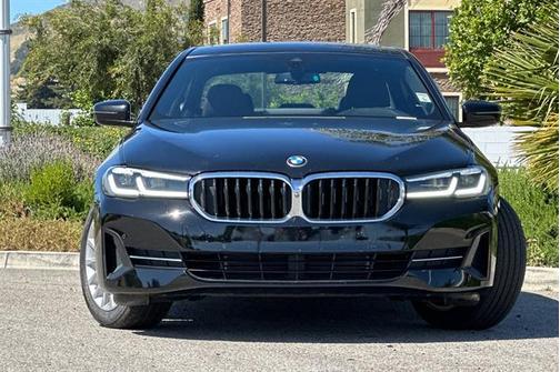 2021 BMW 530 530i