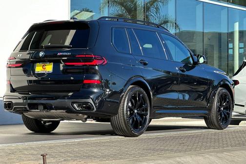 2026 BMW X7 M60i