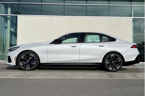 2024 BMW i5 M60