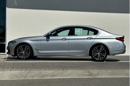 2021 BMW 530 530i