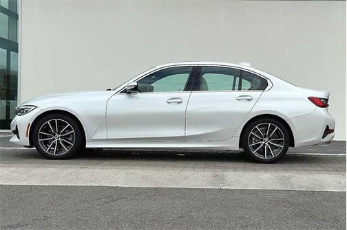 2021 BMW 330 330i