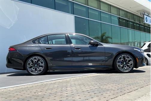2024 BMW i5 eDrive40