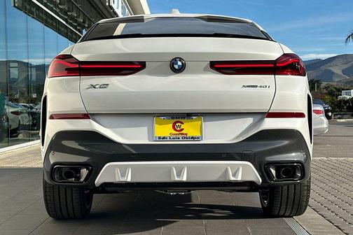 2026 BMW X6 xDrive40i