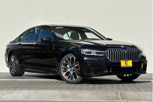 2021 BMW 740 740i