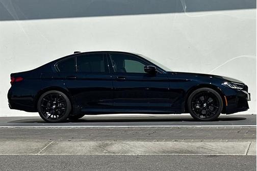 2022 BMW 540 i