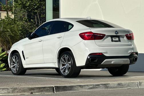 2016 BMW X6 xDrive50i