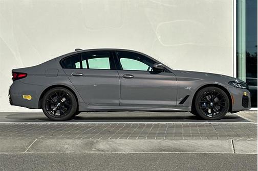 2022 BMW 530e Base