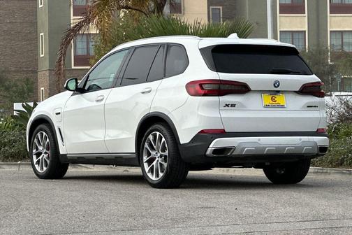 2022 BMW X5 PHEV xDrive45e