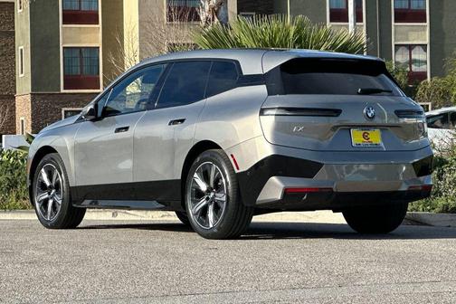 2024 BMW iX xDrive50