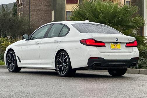 2021 BMW 540 540i