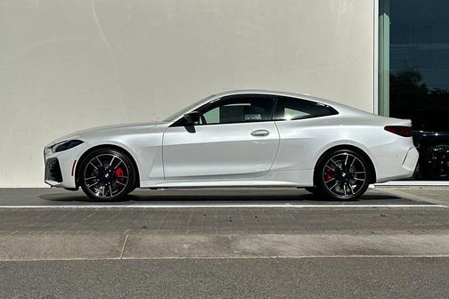 2026 BMW M440 i xDrive