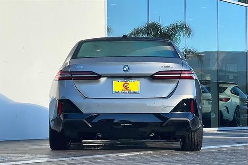 2024 BMW i5 eDrive40
