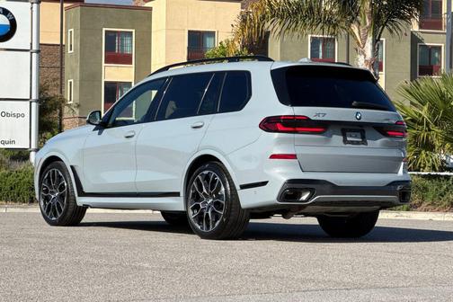 Brooklyn Grey Metallic 2024 BMW X7 xDrive40i