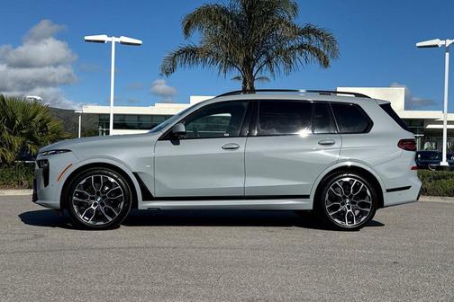 Brooklyn Grey Metallic 2024 BMW X7 xDrive40i
