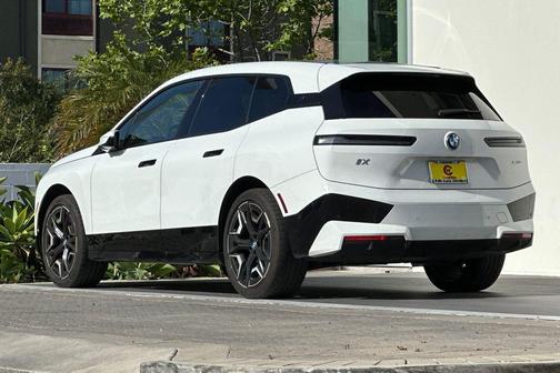 2024 BMW iX xDrive50