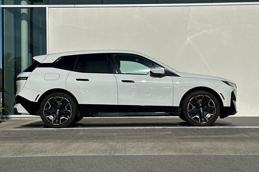 2024 BMW iX xDrive50