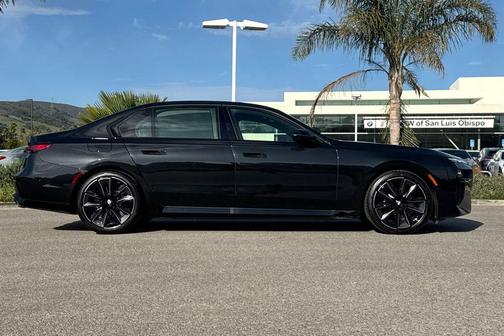 2026 BMW 760 xDrive