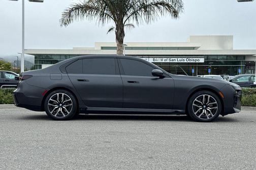Frozen Deep Grey 2023 BMW i7 xDrive60
