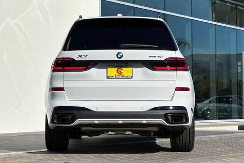 2026 BMW X7 xDrive40i