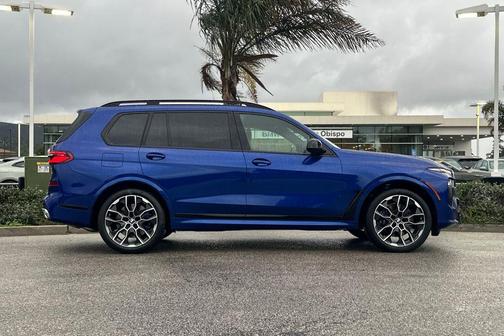 2026 BMW X7 M60i