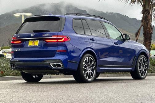 2026 BMW X7 M60i