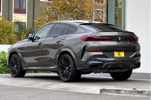 2020 BMW X6 M50i