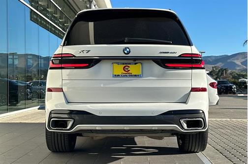 2023 BMW X7 xDrive40i