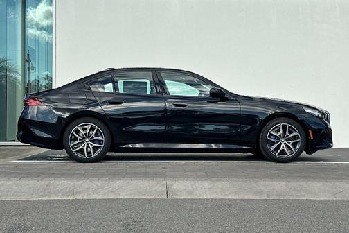 2026 BMW i5 eDrive40