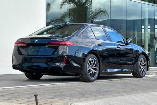 2026 BMW i5 eDrive40