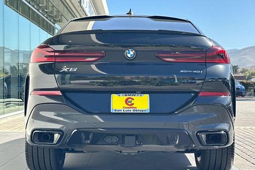 Black Sapphire Metallic 2023 BMW X6 xDrive40i