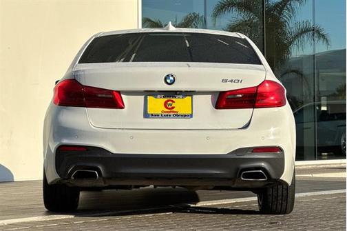 2019 BMW 540 540i