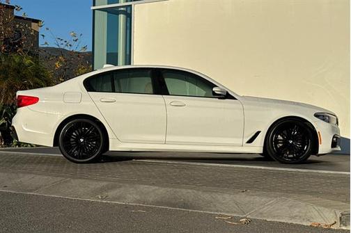 2019 BMW 540 540i