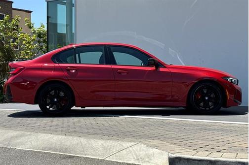 2023 BMW 330 330i