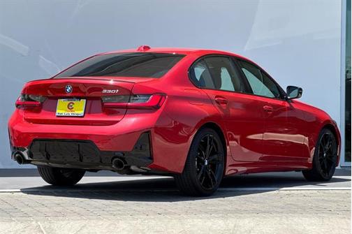 2023 BMW 330 330i